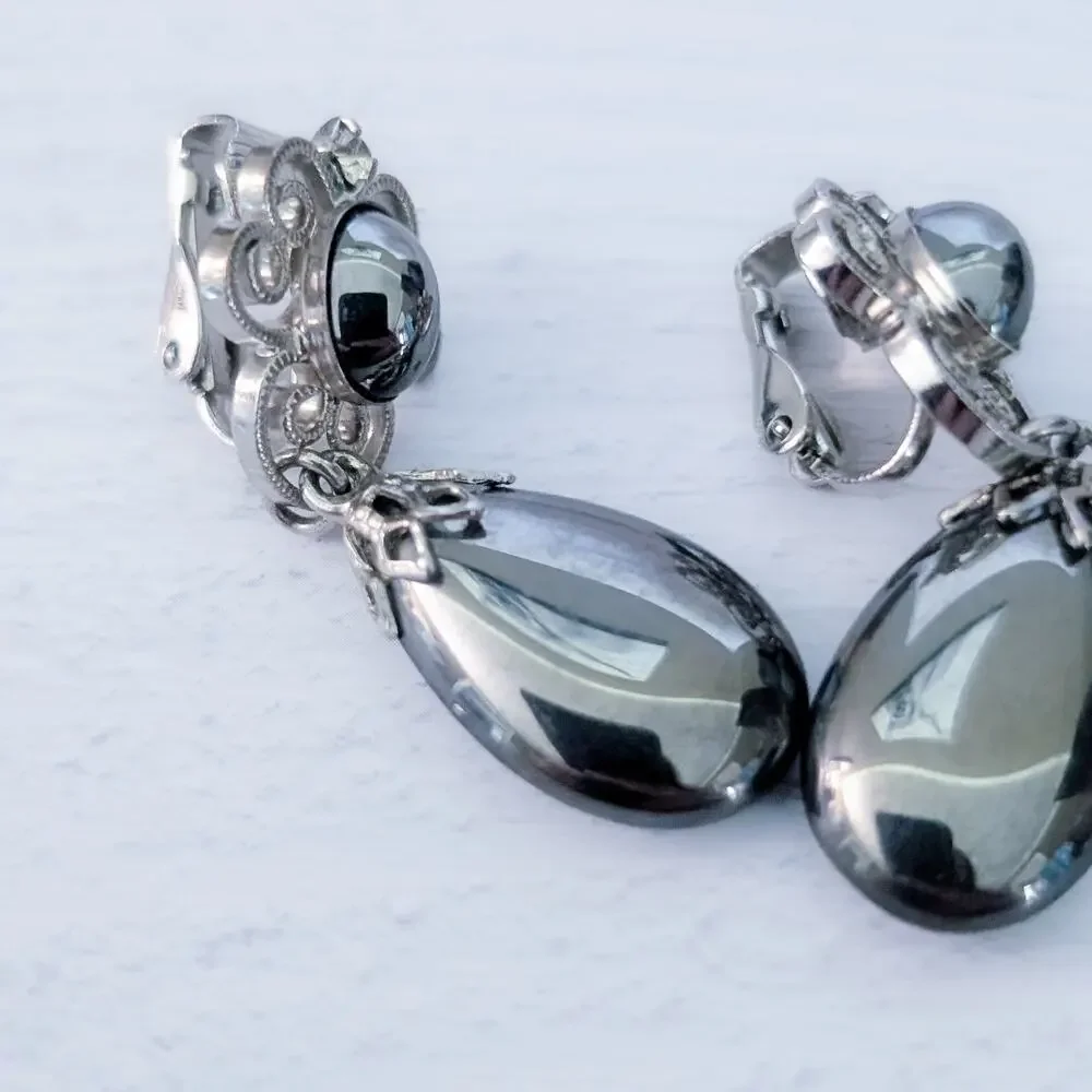 Vintage Clip On Earrings Stunning Silver Tone & Grey Dangle Regal